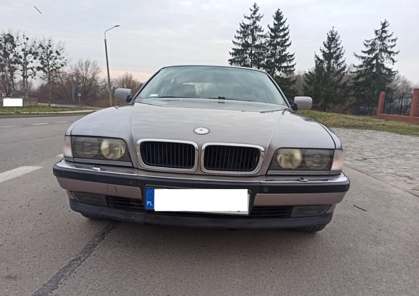 BMW Seria 7 cena 13900 przebieg: 310000, rok produkcji 1996 z Elbląg małe 92